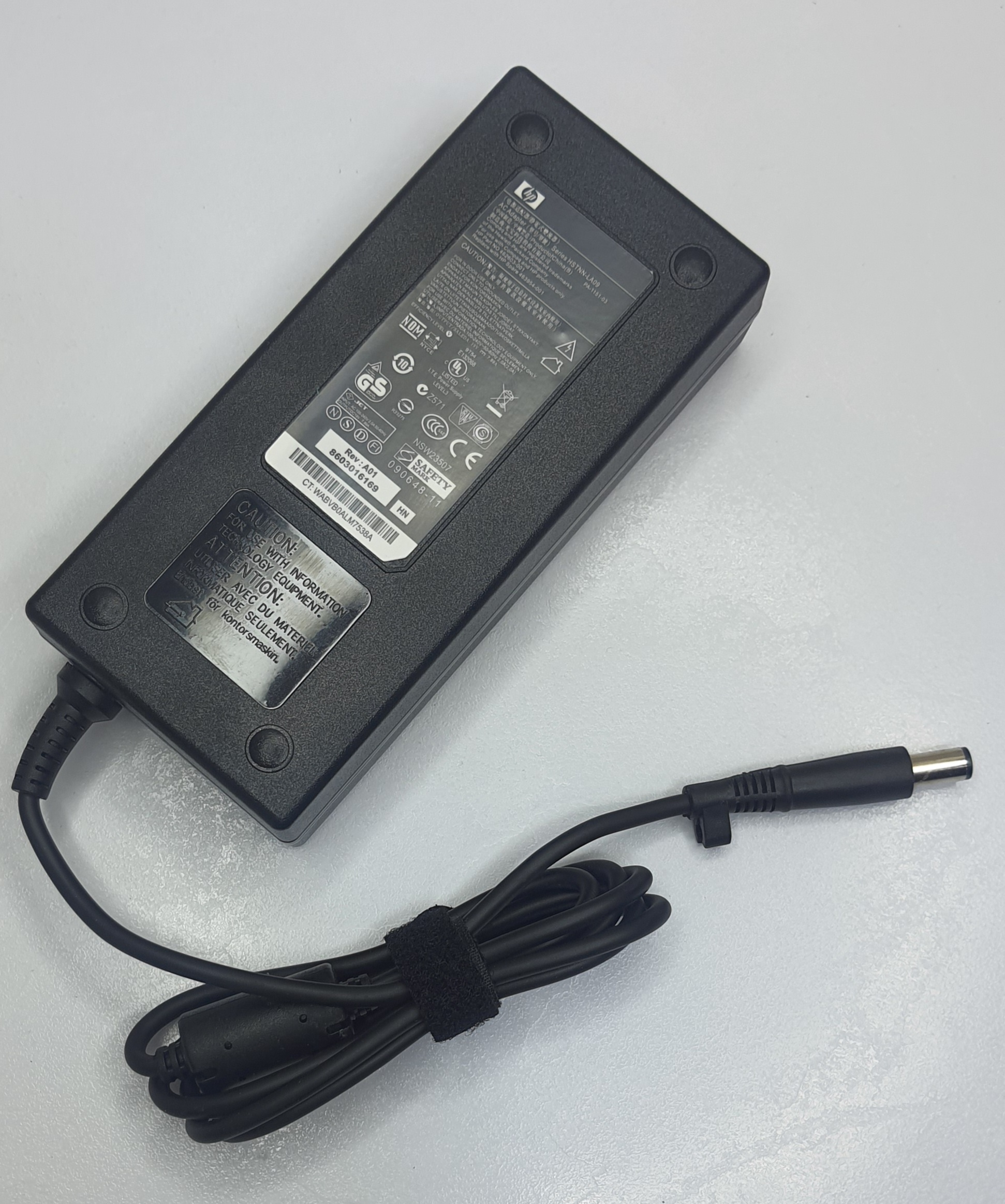 شارژر لپ تاپ HP 150W 19V 7.89A(7.9A) فیش آبی رنگ 4.5x3.0